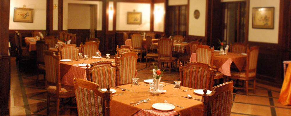 Ats威灵顿酒店 Kochi 外观 照片